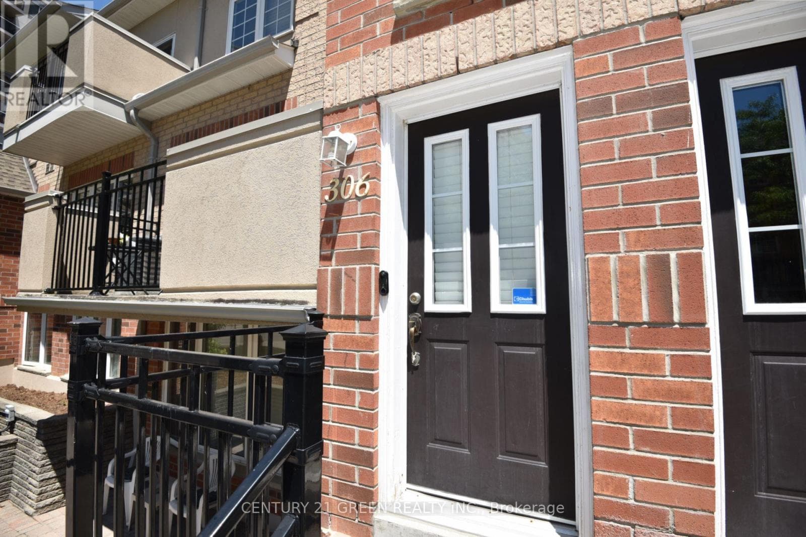 Single Family at 306- 1400 The Esplanade, Pickering (Town Centre), Ontario - Photo 3 - RE/MAX Garden City Realty