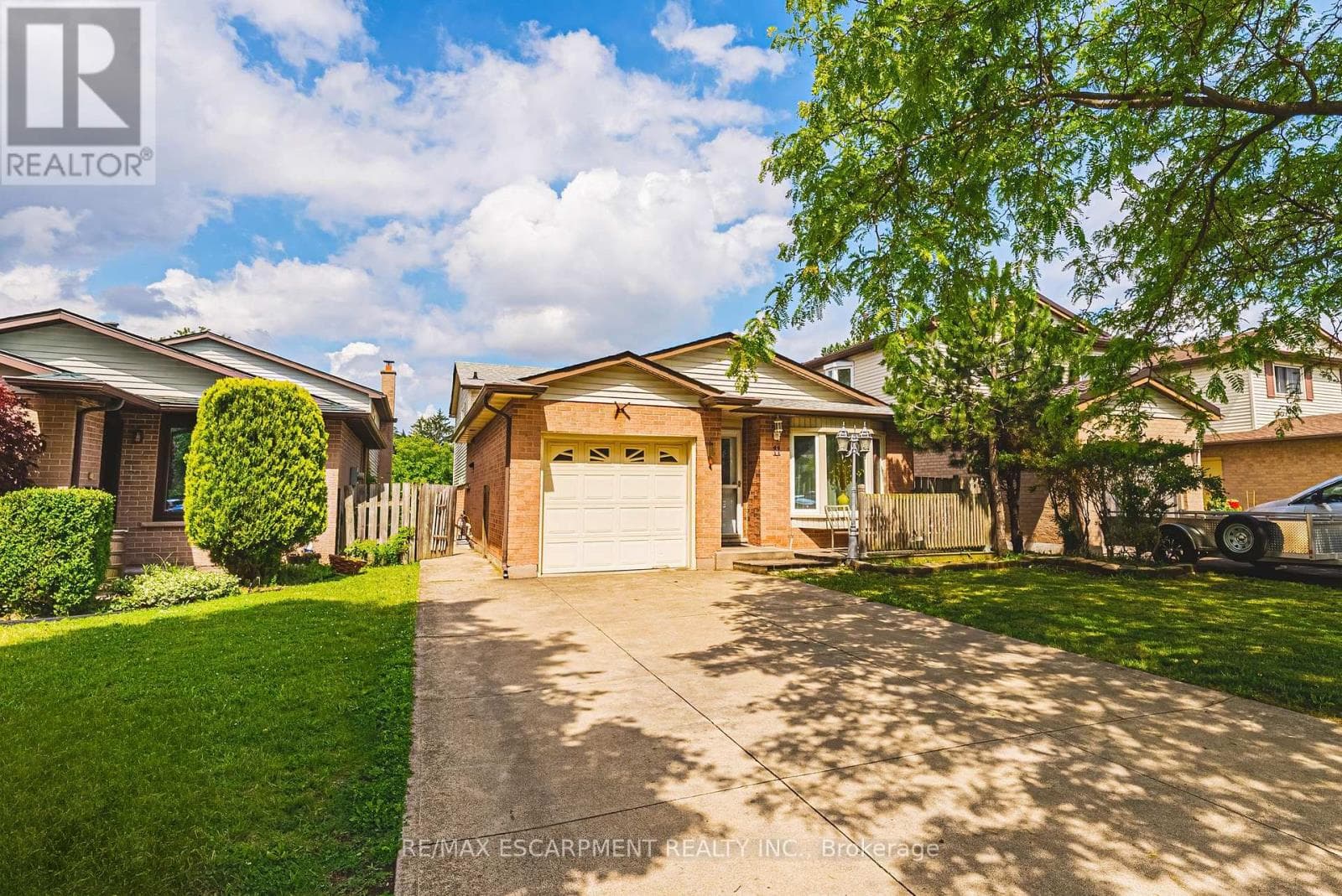 11 Drakes Drive