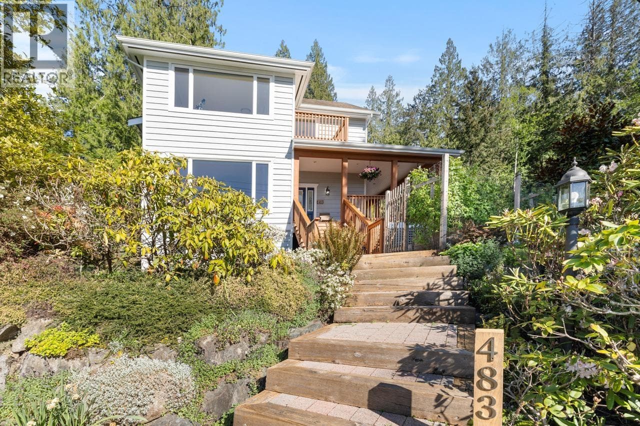 Single Family at 483 BRAEWOOD Place, Bowen Island, British Columbia - Photo 4 - RE/MAX Garden City Realty