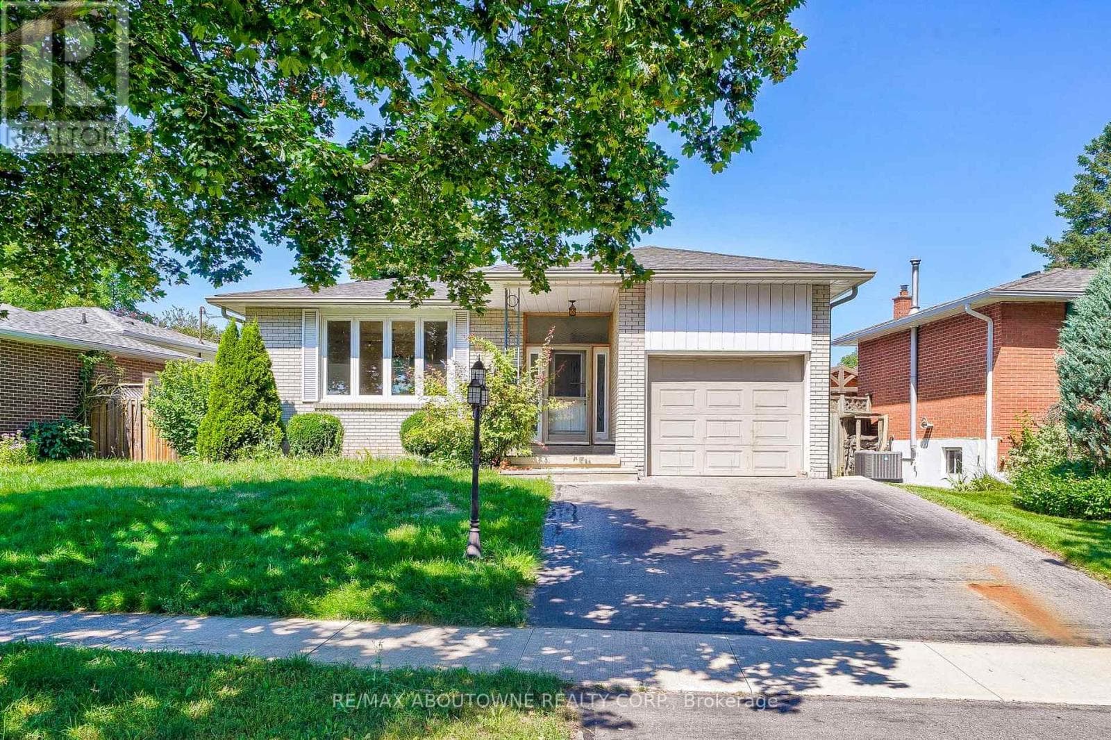 Lower- 4395 Longmoor Drive