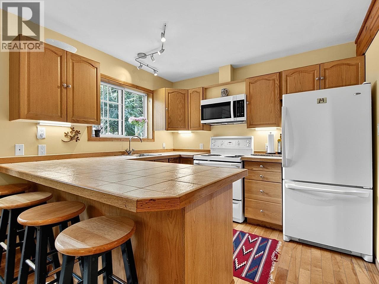 Single Family at 1099 MILLER Road, Bowen Island, British Columbia - Photo 9 - RE/MAX Garden City Realty