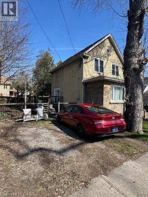 Single Family at 4115 MAY Avenue, Niagara Falls, Ontario - Photo 2 - RE/MAX Garden City Realty