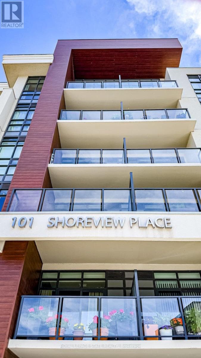 Single Family at 631- 101 Shoreview Place, Hamilton (Stoney Creek), Ontario - Photo 2 - RE/MAX Garden City Realty