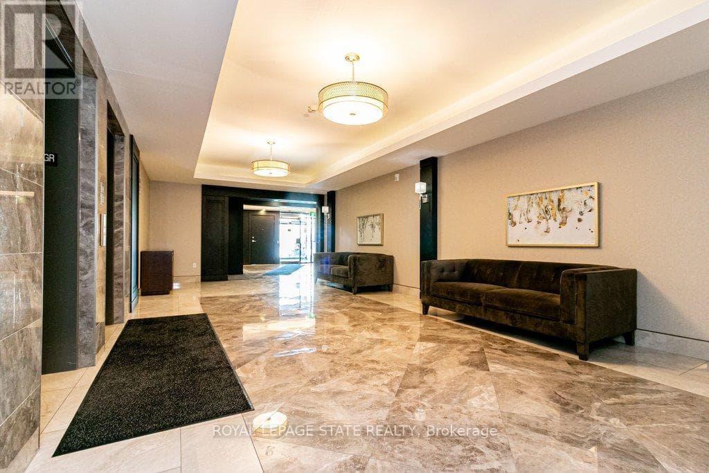 Single Family at 631- 101 Shoreview Place, Hamilton (Stoney Creek), Ontario - Photo 4 - RE/MAX Garden City Realty