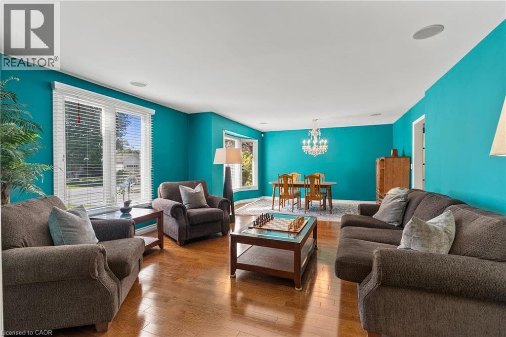 Single Family at 360 DORCHESTER Street, Niagara-on-the-Lake, Ontario - Photo 10 - RE/MAX Garden City Realty