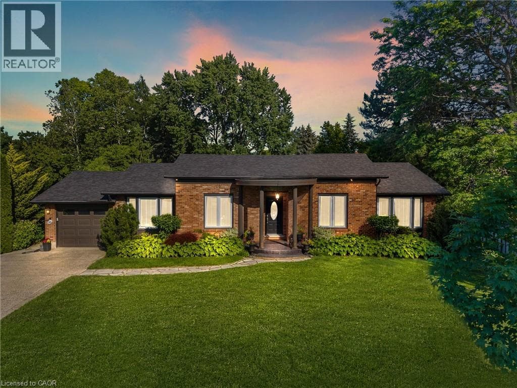 Single Family at 360 DORCHESTER Street, Niagara-on-the-Lake, Ontario - Photo 2 - RE/MAX Garden City Realty
