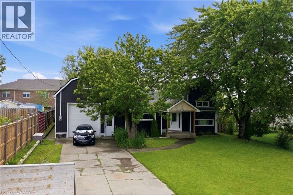 Single Family at 7186 GARNER Road, Niagara Falls, Ontario - Photo 2 - RE/MAX Garden City Realty