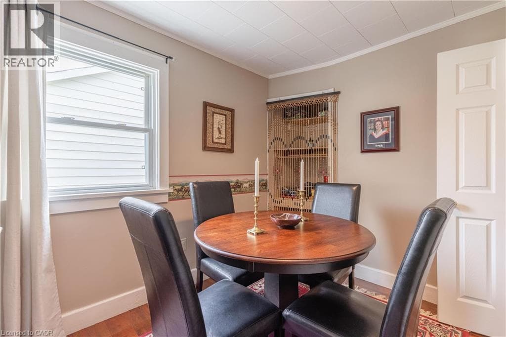 Single Family at 6176 CHURCHILL Street, Niagara Falls, Ontario - Photo 10 - RE/MAX Garden City Realty