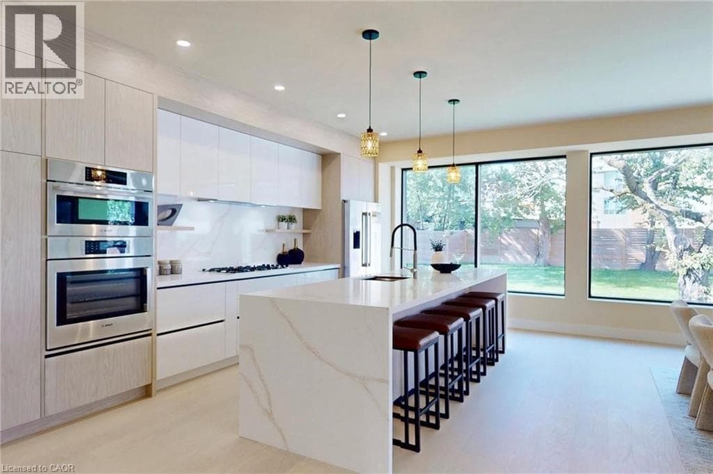 Single Family at 28 DUNSMORE Gardens, Toronto, Ontario - Photo 10 - RE/MAX Garden City Realty