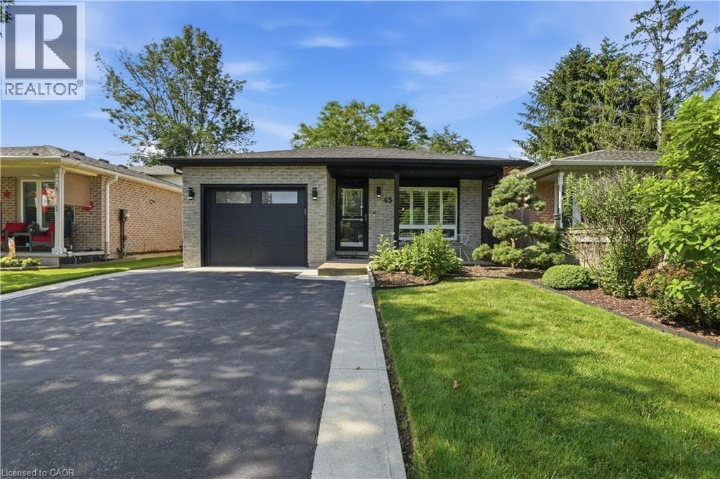 Single Family at 45 SANDRA Crescent, Grimsby, Ontario - Photo 2 - RE/MAX Garden City Realty
