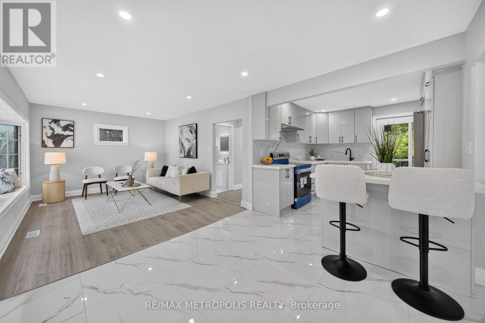 208 Palmerston Avenue