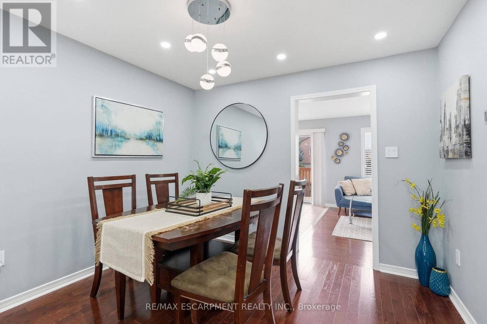 Single Family at 5010 Bunton Crescent, Burlington (Orchard), Ontario - Photo 10 - RE/MAX Garden City Realty