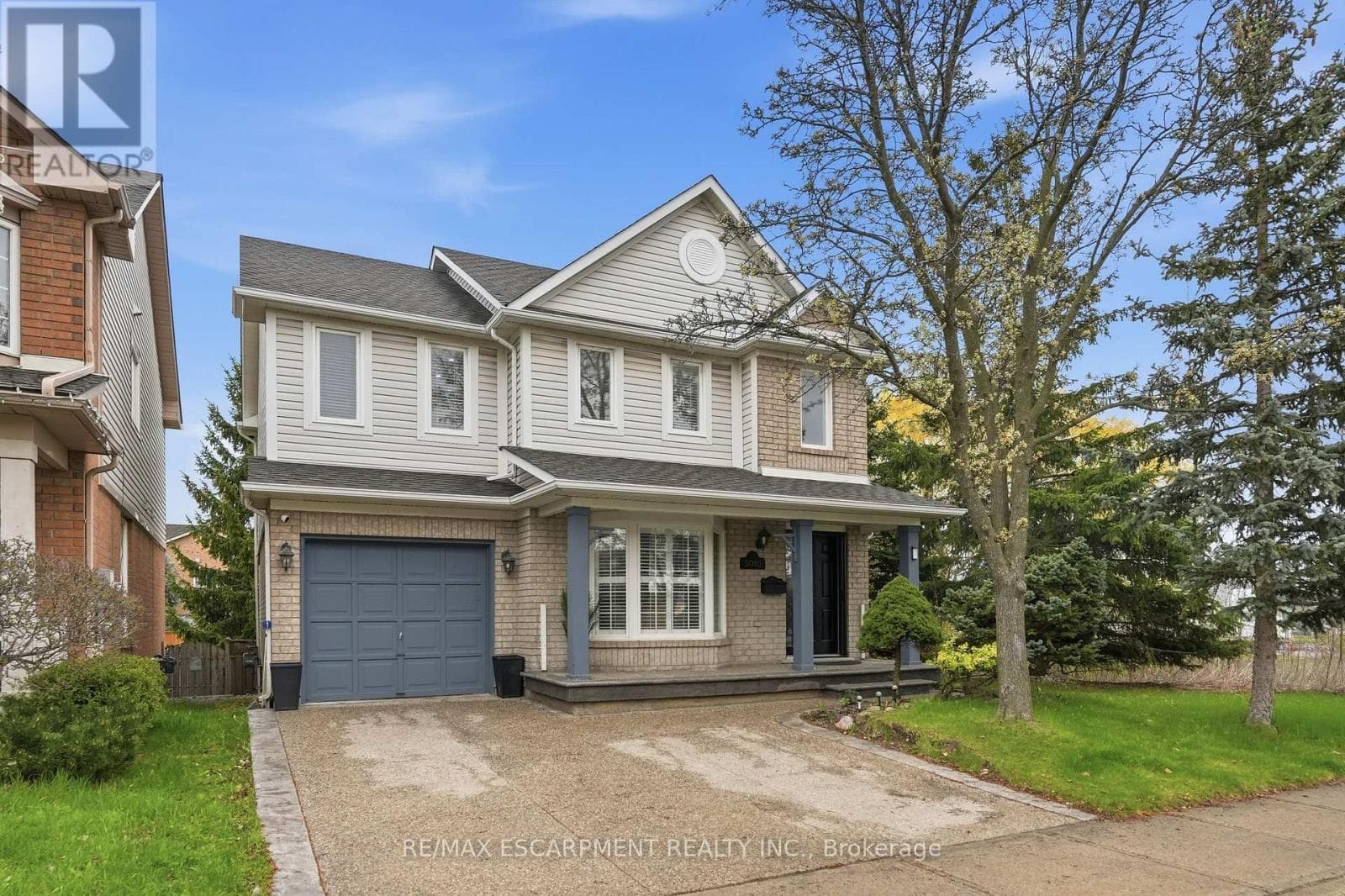 Single Family at 5010 Bunton Crescent, Burlington (Orchard), Ontario - Photo 2 - RE/MAX Garden City Realty