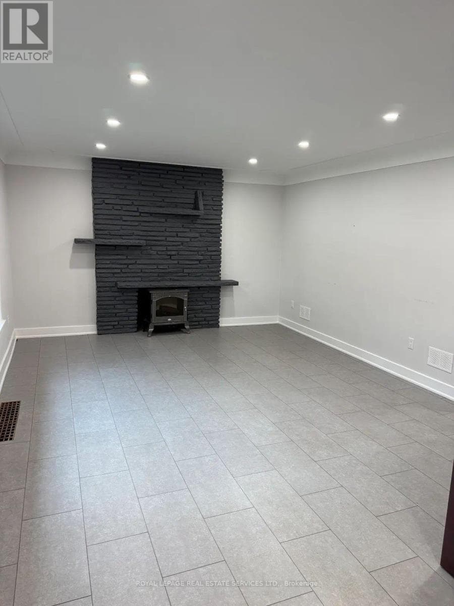 Retail at 2409 Walker's Line, Burlington (Rose), Ontario - Photo 8 - RE/MAX Garden City Realty