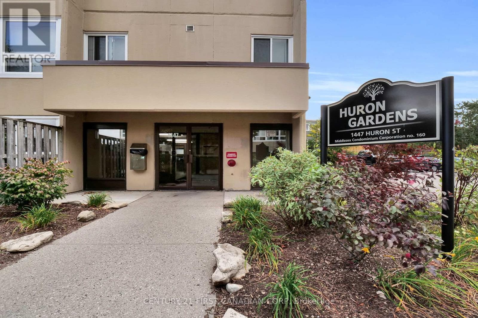 212- 1447 Huron Street