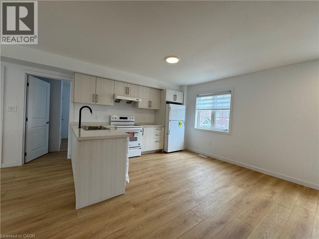 Single Family at Main- 113 HIGHRIVER Trail, Welland, Ontario - Photo 4 - RE/MAX Garden City Realty