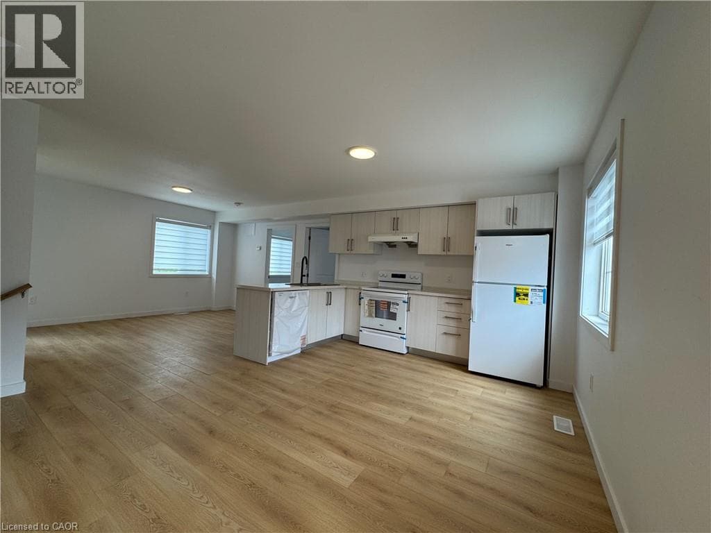 Single Family at Main- 113 HIGHRIVER Trail, Welland, Ontario - Photo 6 - RE/MAX Garden City Realty