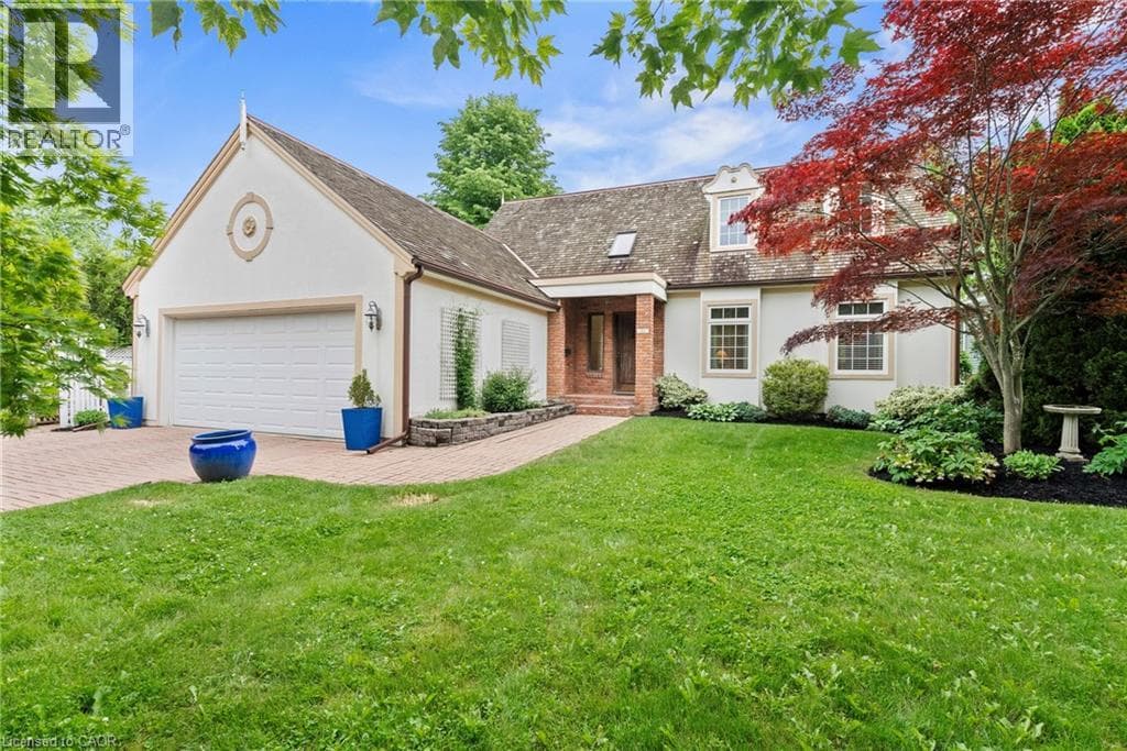Single Family at 27 OAK Drive, Niagara-on-the-Lake, Ontario - Photo 3 - RE/MAX Garden City Realty