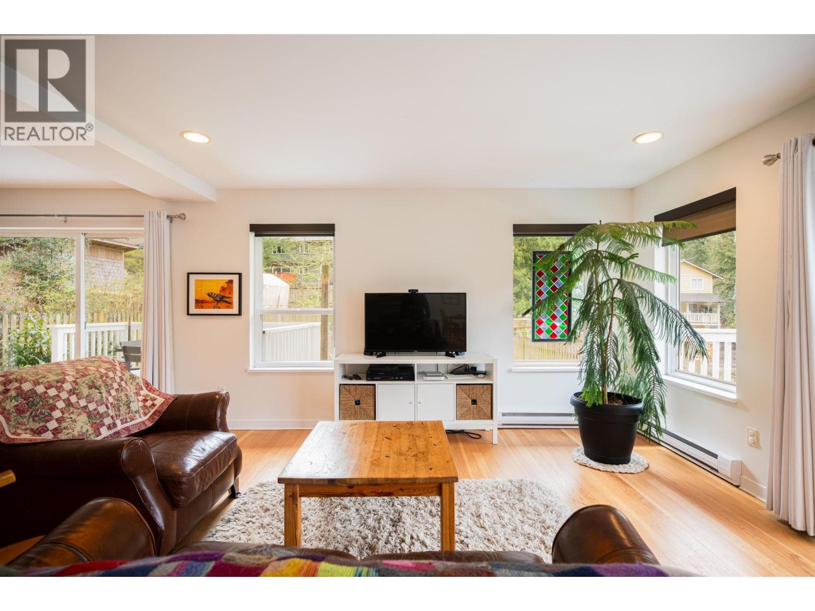Single Family at 1288 EAGLE CLIFF Road, Bowen Island, British Columbia - Photo 8 - RE/MAX Garden City Realty
