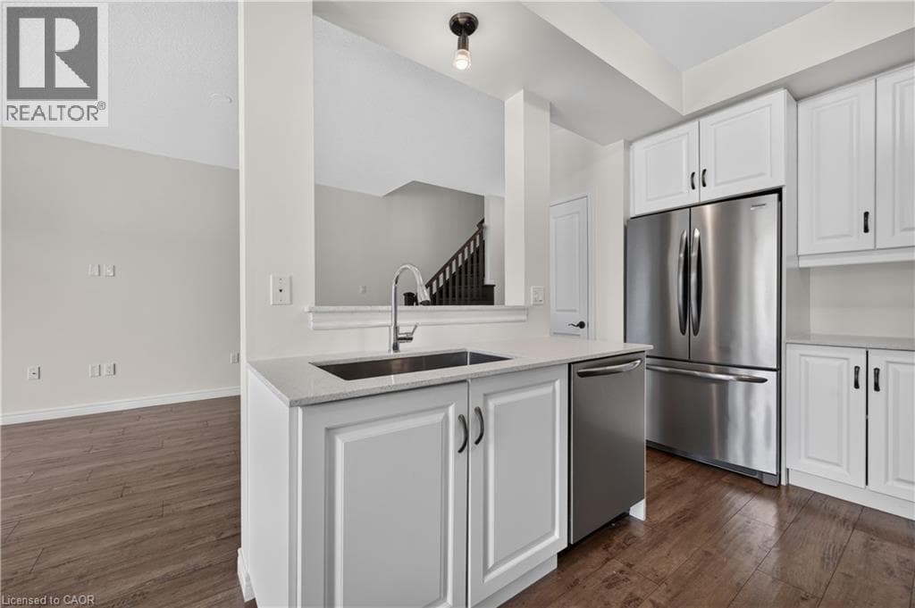 Single Family at 114 DUNROBIN Lane, Grimsby, Ontario - Photo 10 - RE/MAX Garden City Realty