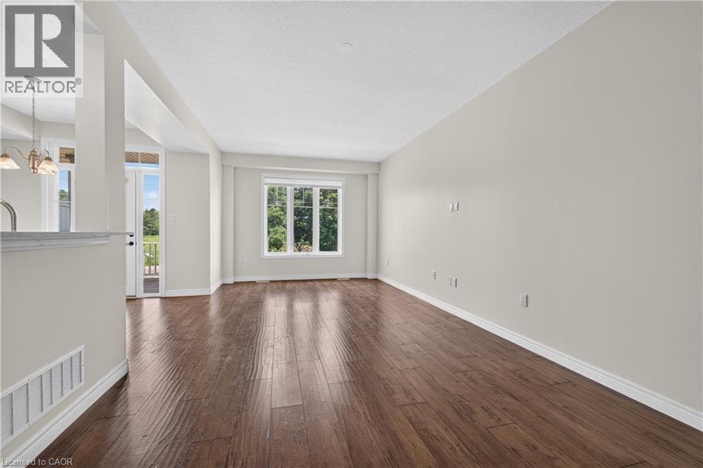 Single Family at 114 DUNROBIN Lane, Grimsby, Ontario - Photo 3 - RE/MAX Garden City Realty