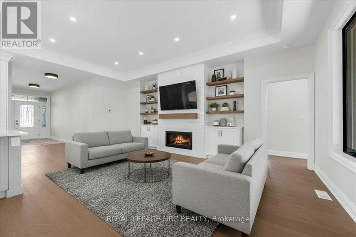 Single Family at 207 Forks Road, Welland (Dain City), Ontario - Photo 5 - RE/MAX Garden City Realty