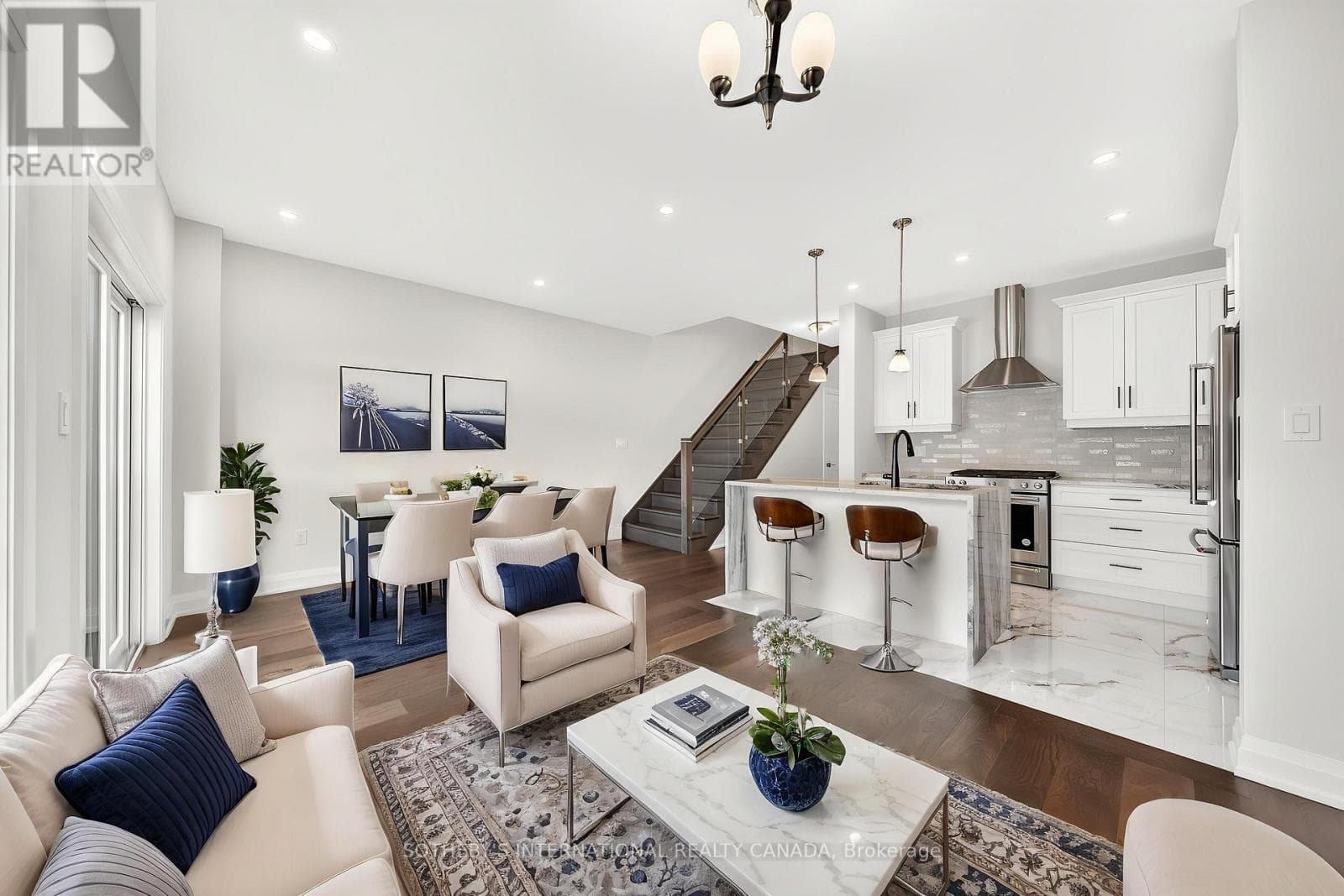 14- 675 Victoria Road