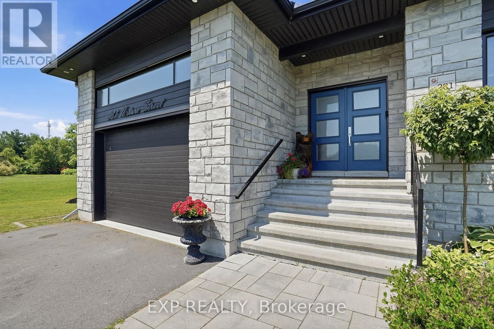 Single Family at 281 Nature Street, Casselman, Ontario - Photo 3 - RE/MAX Garden City Realty