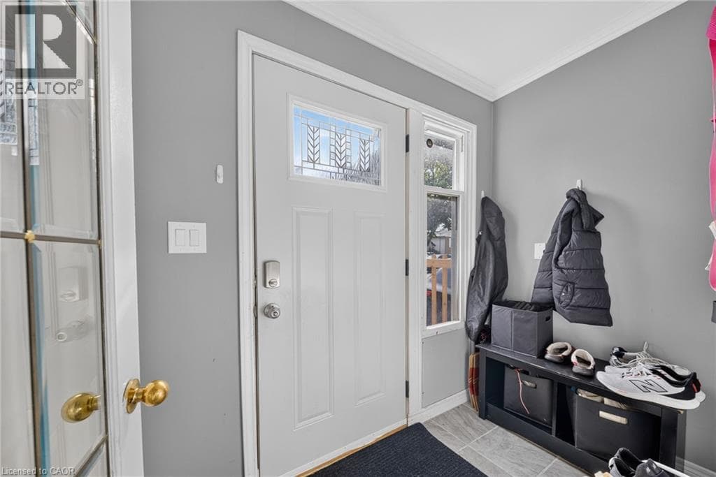 Single Family at 22 EDITH Street, St. Catharines, Ontario - Photo 3 - RE/MAX Garden City Realty