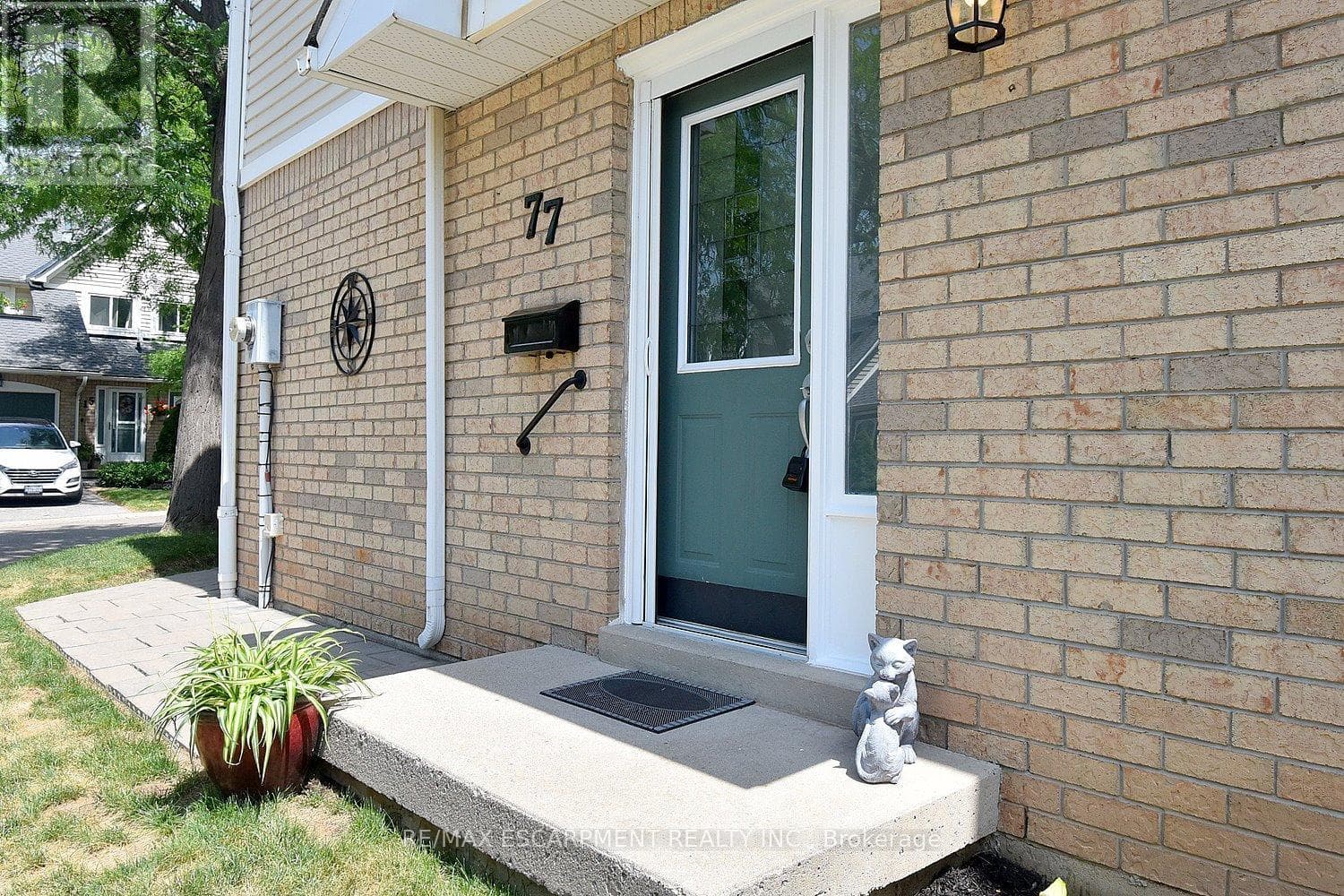 Single Family at 77- 2530 Northampton Boulevard, Burlington (Headon), Ontario - Photo 3 - RE/MAX Garden City Realty