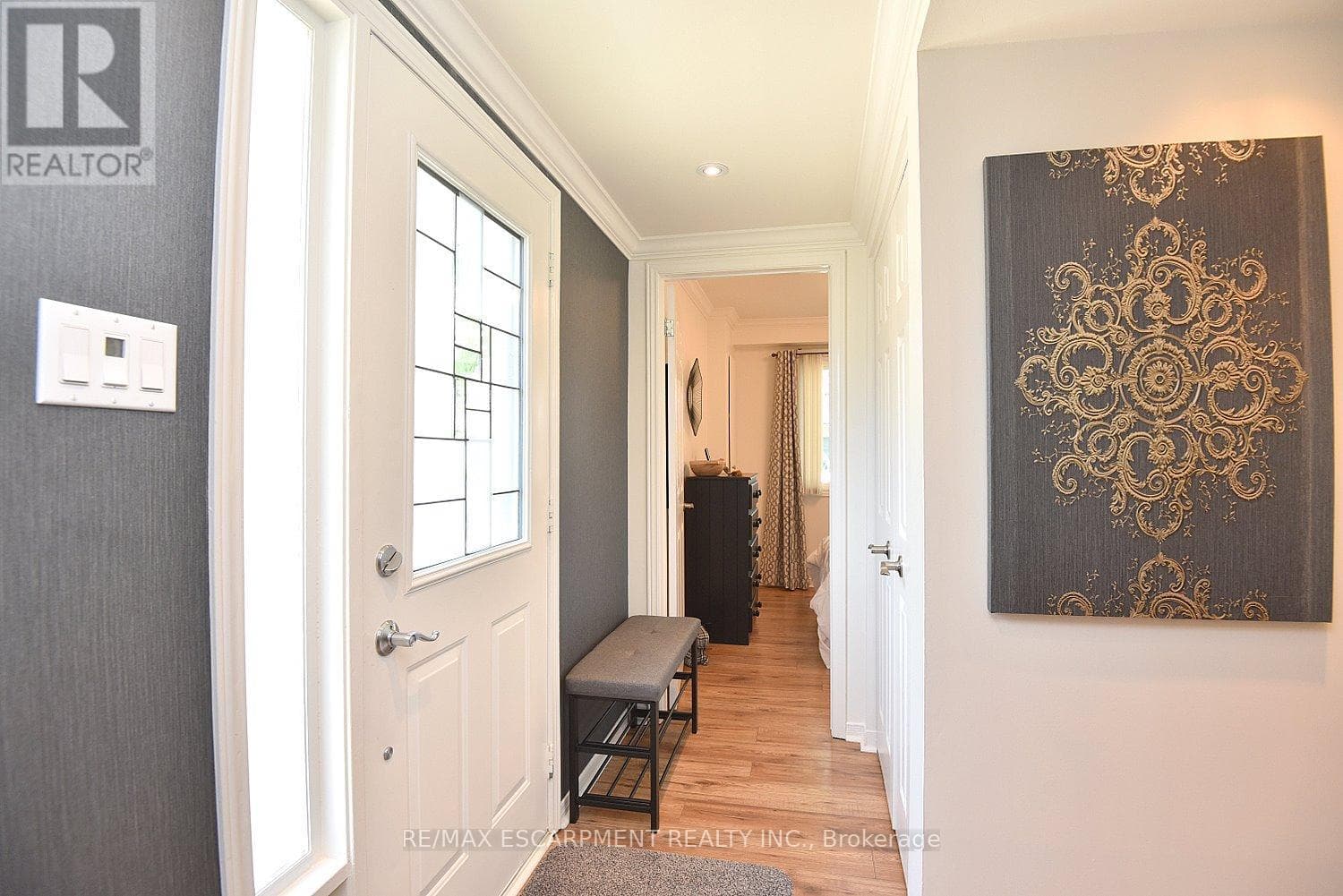 Single Family at 77- 2530 Northampton Boulevard, Burlington (Headon), Ontario - Photo 6 - RE/MAX Garden City Realty