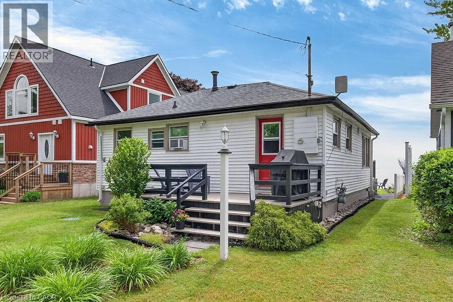 Single Family at 12075 AUGUSTINE Road, Wainfleet, Ontario - Photo 4 - RE/MAX Garden City Realty