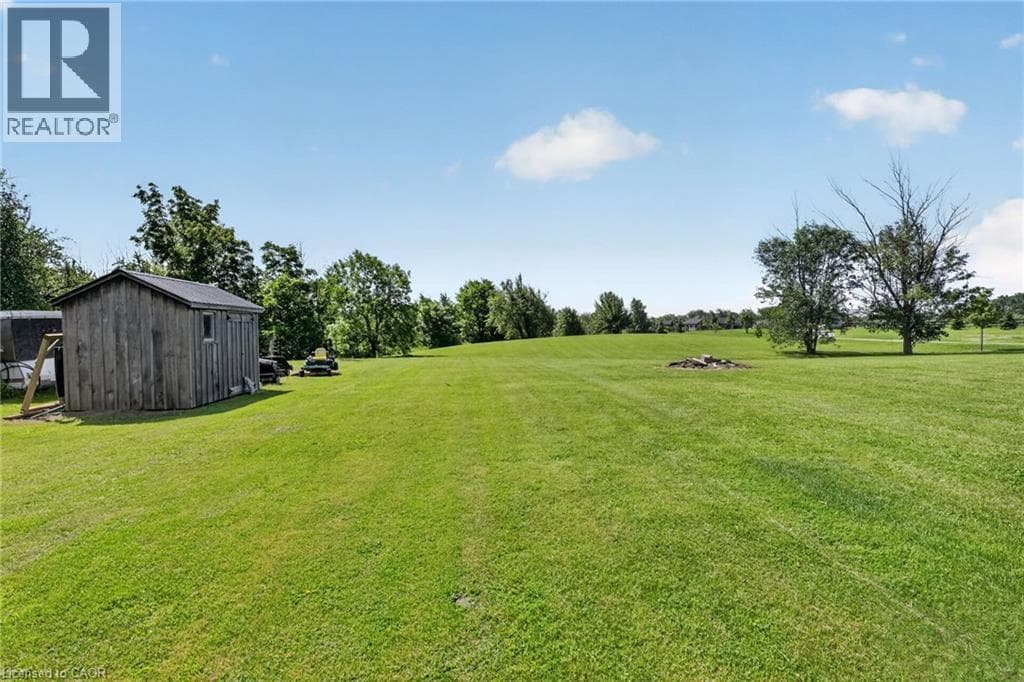 Single Family at 5242 CANBOROUGH Road, West Lincoln, Ontario - Photo 5 - RE/MAX Garden City Realty