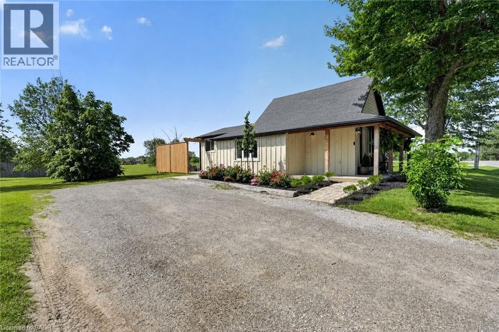 Single Family at 5242 CANBOROUGH Road, West Lincoln, Ontario - Photo 3 - RE/MAX Garden City Realty
