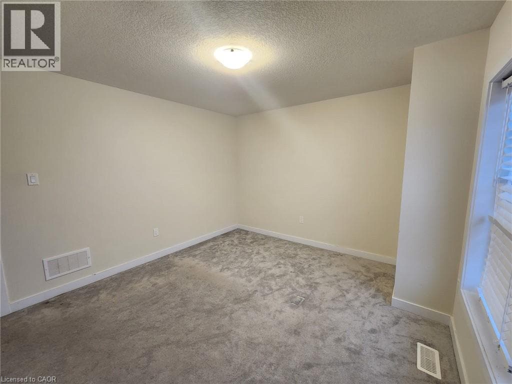 Single Family at 5 KEELSON Street, Welland, Ontario - Photo 10 - RE/MAX Garden City Realty