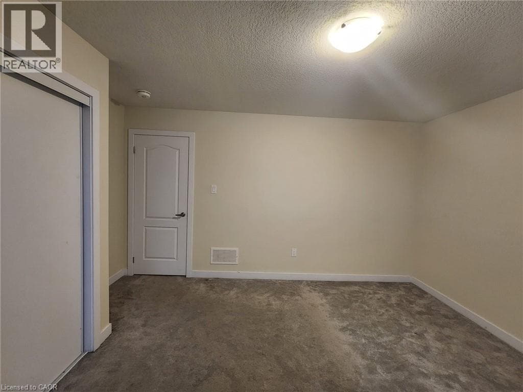 Single Family at 5 KEELSON Street, Welland, Ontario - Photo 9 - RE/MAX Garden City Realty
