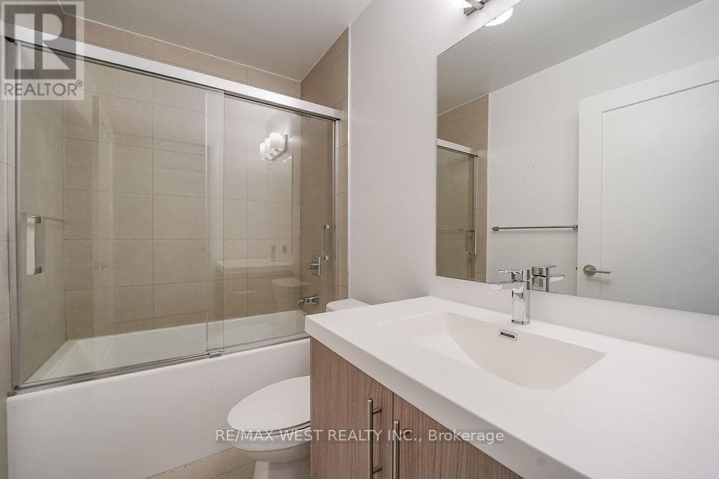 Single Family at 215- 286 Main Street, Toronto (East End-Danforth), Ontario - Photo 5 - RE/MAX Garden City Realty