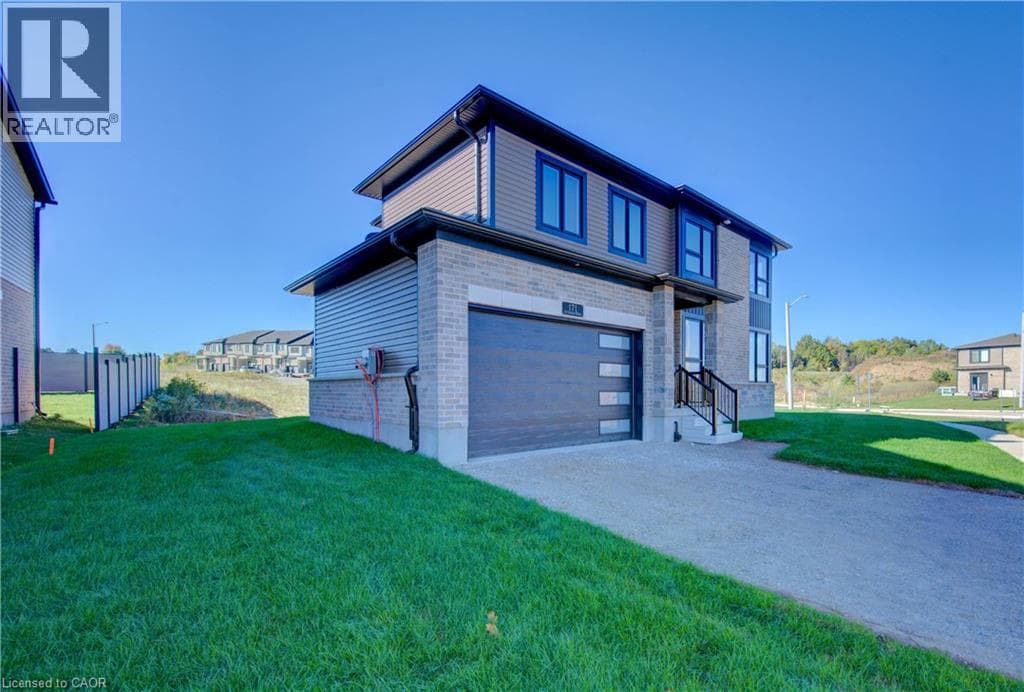 Single Family at 171 OTTERBEIN Road, Kitchener, Ontario - Photo 2 - RE/MAX Garden City Realty