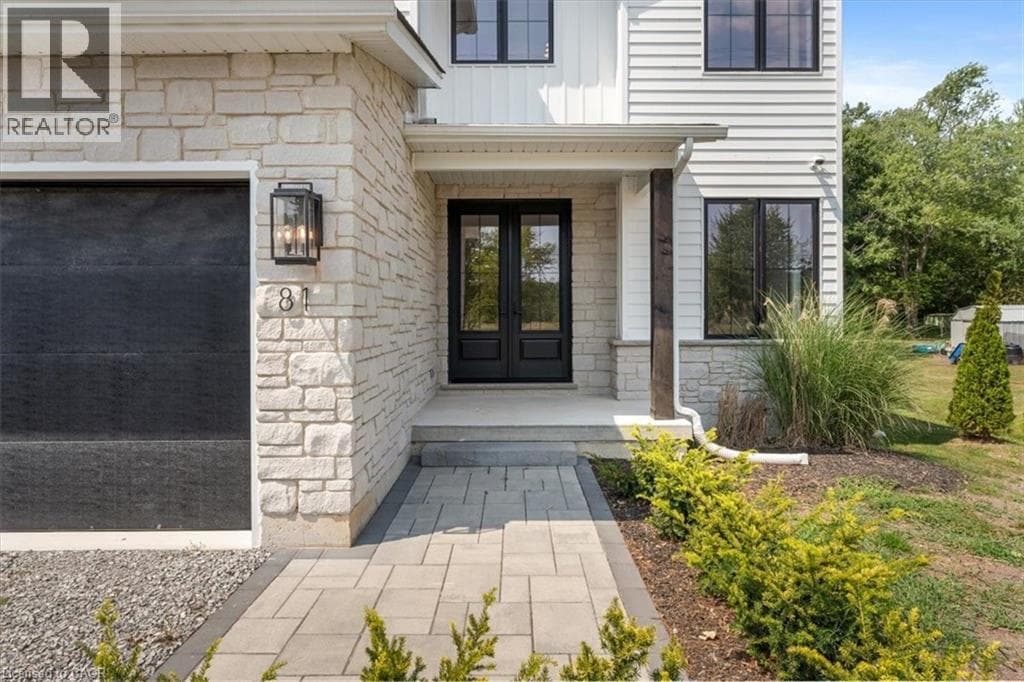 Single Family at 81 DOANS RIDGE Road, Welland, Ontario - Photo 2 - RE/MAX Garden City Realty
