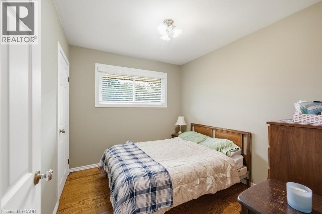Single Family at 41 ORIOLE Crescent, Grimsby, Ontario - Photo 10 - RE/MAX Garden City Realty