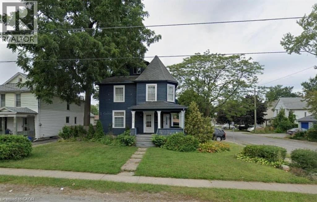 Single Family at 5813 LEONARD Avenue, Niagara Falls, Ontario - Photo 8 - RE/MAX Garden City Realty