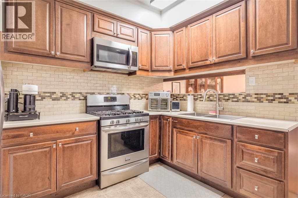 Single Family at 41 SPRINGHURST Avenue, Toronto, Ontario - Photo 10 - RE/MAX Garden City Realty
