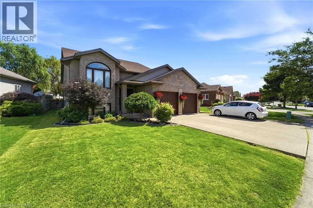 Single Family at 202 WELLBROOK Boulevard, Welland, Ontario - Photo 2 - RE/MAX Garden City Realty