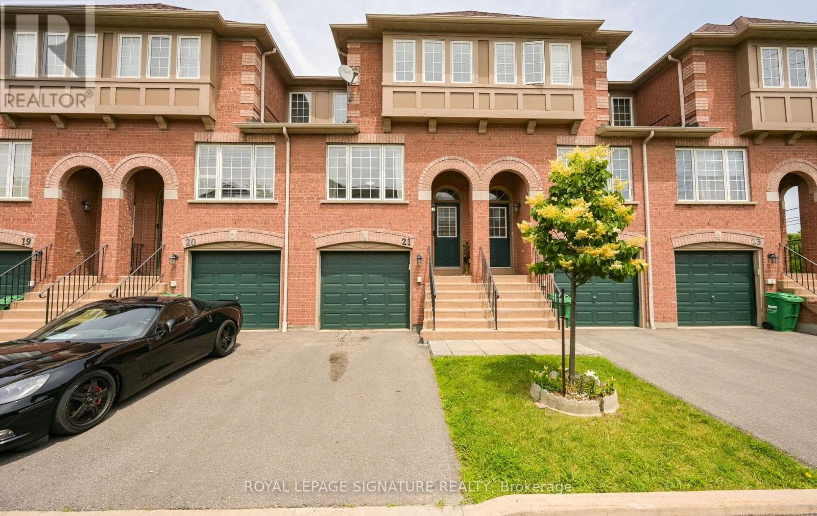 21- 3020 Cedarglen Gate