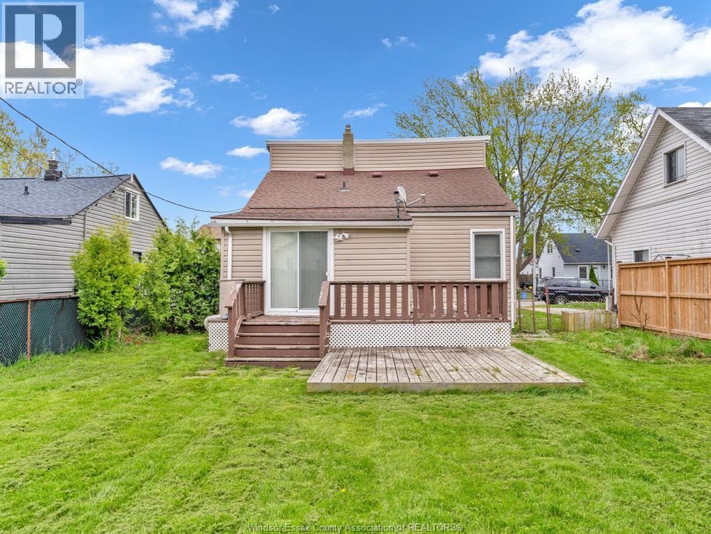 Single Family at 3748 WHITNEY, Windsor, Ontario - Photo 8 - RE/MAX Garden City Realty