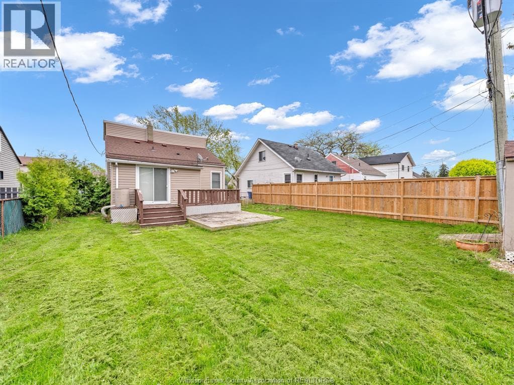 Single Family at 3748 WHITNEY, Windsor, Ontario - Photo 9 - RE/MAX Garden City Realty