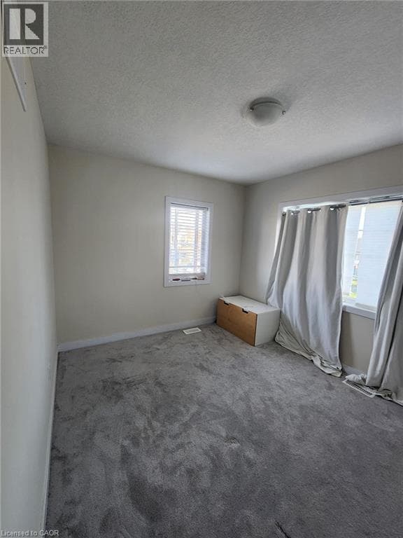 Single Family at 5 KEELSON Street, Welland, Ontario - Photo 4 - RE/MAX Garden City Realty