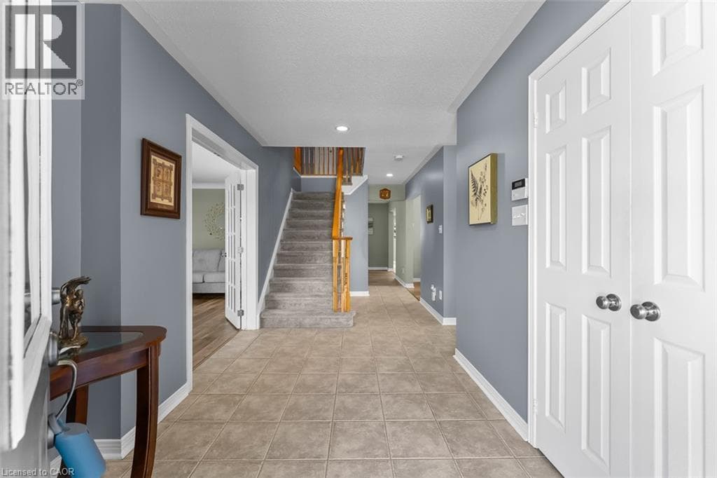 Single Family at 57 GOODMAN Crescent, St. Catharines, Ontario - Photo 7 - RE/MAX Garden City Realty