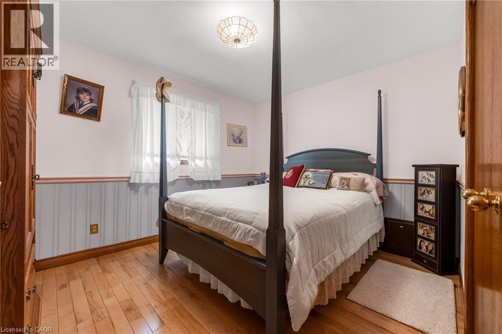 Single Family at 9 VALLEY Road, St. Catharines, Ontario - Photo 10 - RE/MAX Garden City Realty