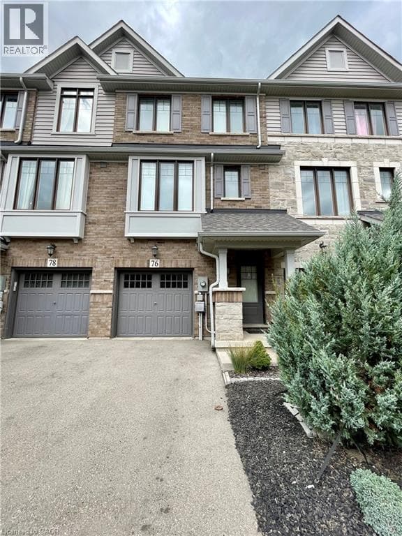 Single Family at 76 ESPLANADE Lane, Grimsby, Ontario - Photo 2 - RE/MAX Garden City Realty